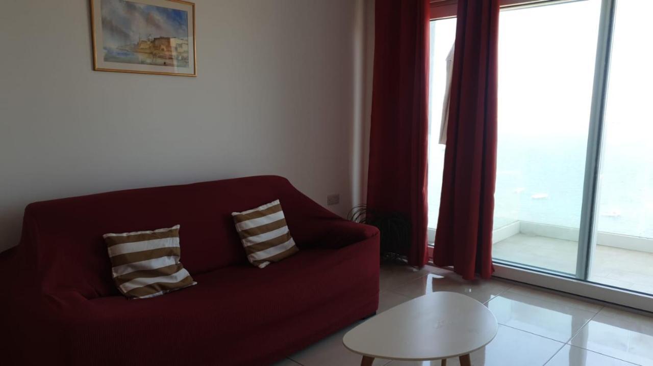 Flat 2 Blue Waves Apartamento St. Paul's Bay Exterior foto